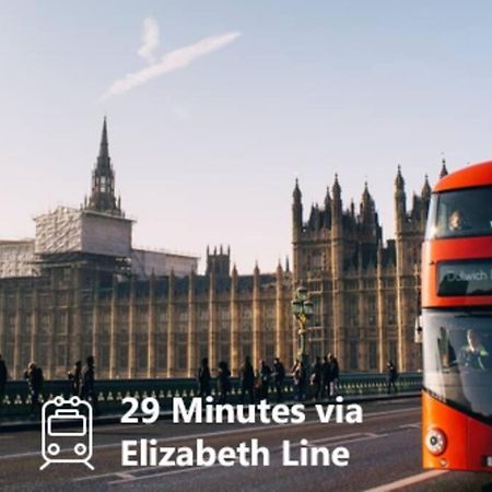 House In Colnbrook Near Windsor & Heathrow Villa Екстериор снимка